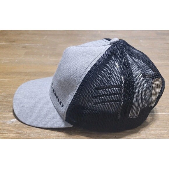 Oakley Chalten Gray Hat Snapback Trucker Cap Black Mesh - Picture 2 of 6